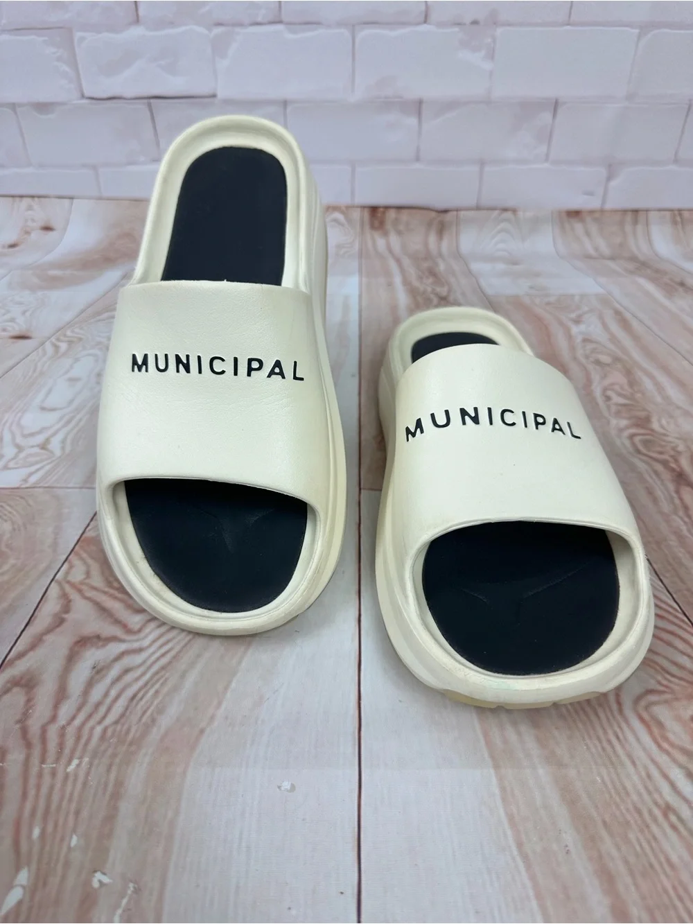 Men's Cream Slide Sandals